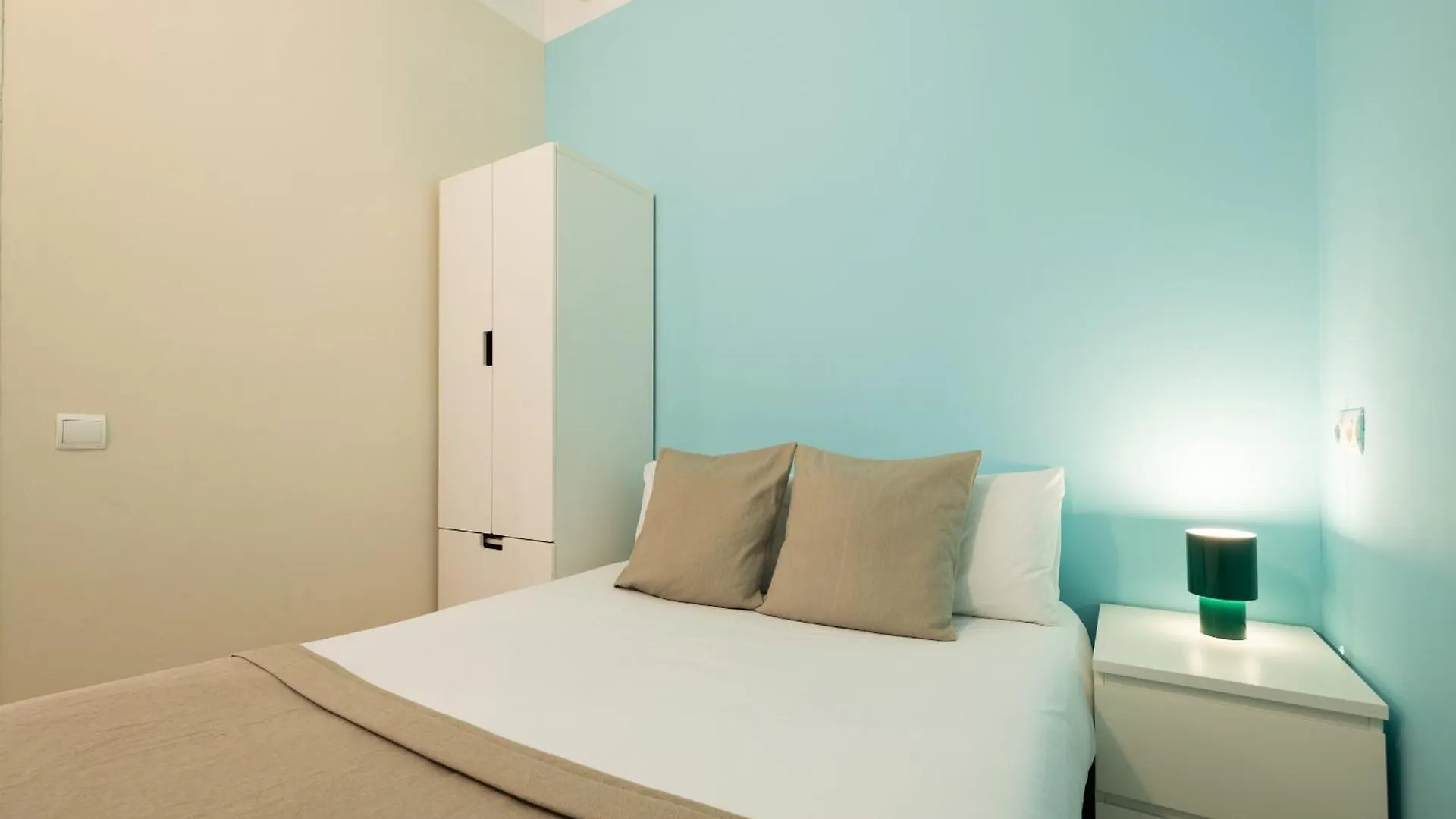 Stay U-Nique Apartments Radas Barcelona 0*,  Spanien
